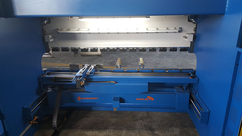 dobladora, dobladora cnc, dobladora de lamina, dobladora hidráulica